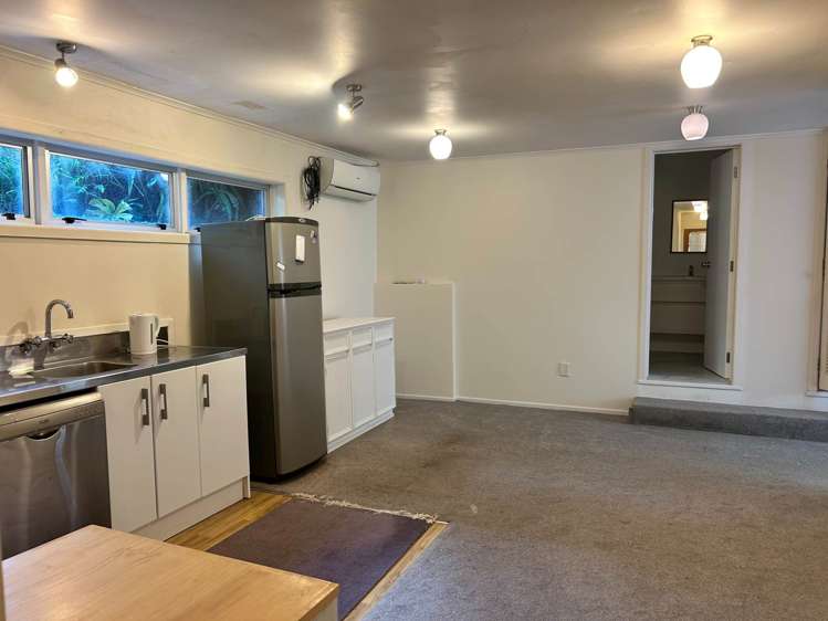 1/7 Agathis Avenue_0