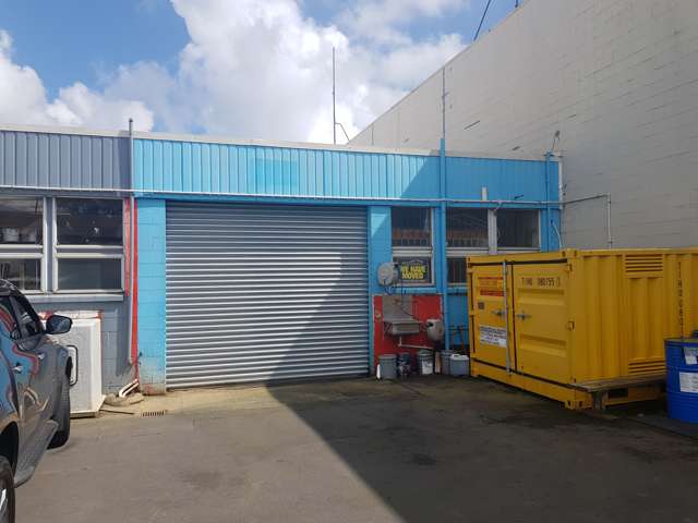 Unit A/92 Railside Avenue Henderson_1