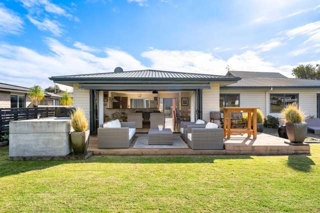 16 Braddock Grove Pauanui_4