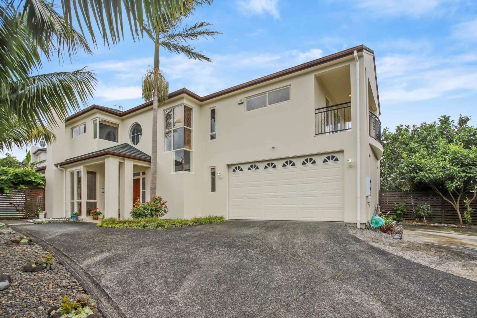 12 Parkvale Grove Te Atatu Peninsula Waitakere City Houses for