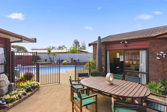 11 Oakwood Grove Paraparaumu Beach_1