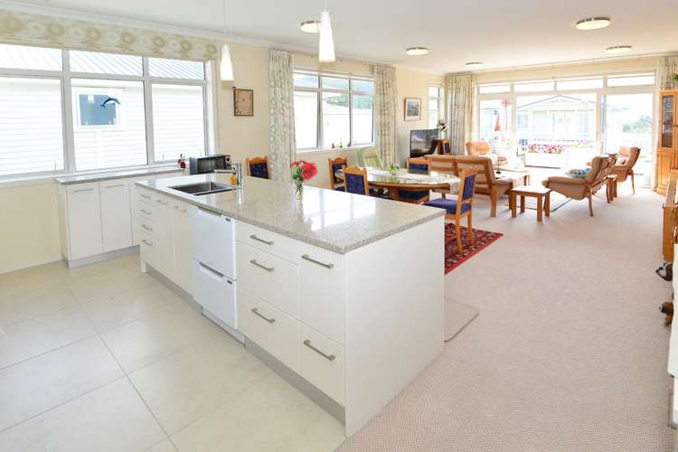 3 Park Lane Orewa_13