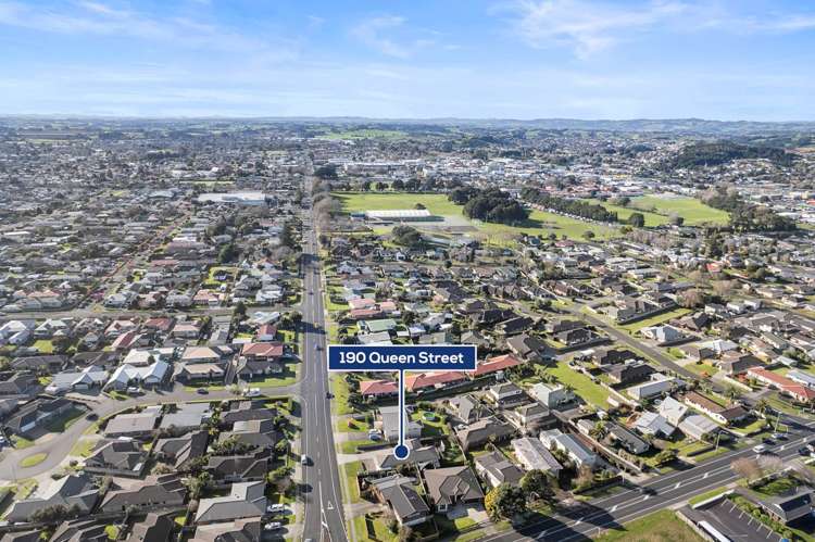 190 Queen Street Pukekohe_28