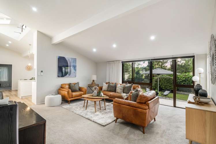 18 Orinda Close Botany Downs_9