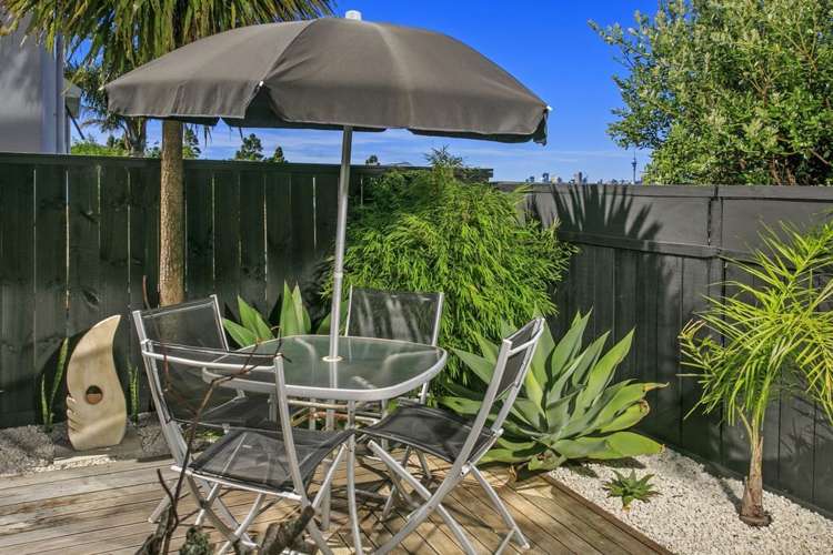 3/12 Wernham Place Northcote_16