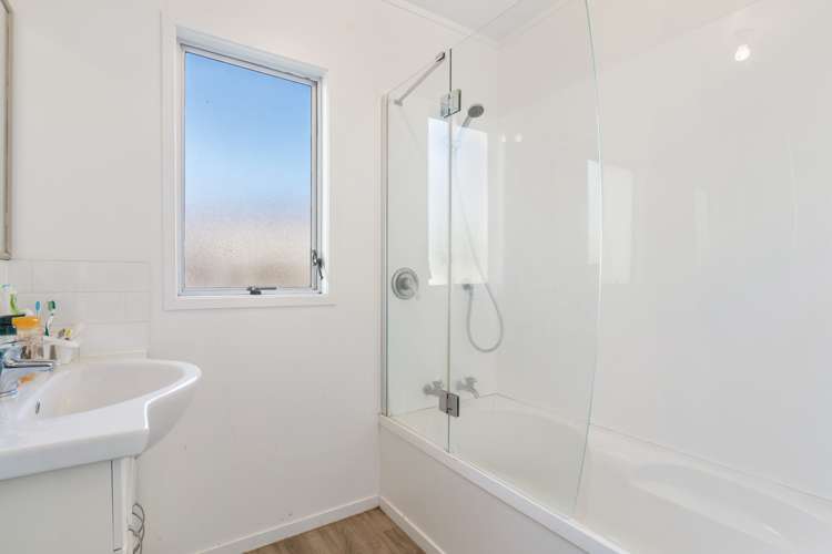 78 Burundi Avenue Clendon Park_6