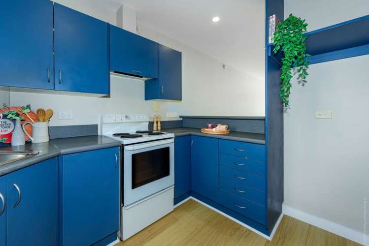 1/105 Barbour Street Waltham_14