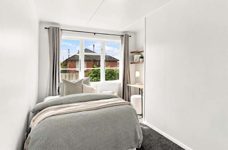 4 Dufek Crescent Wigram_12
