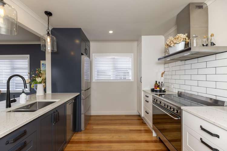 5 Eatwell Avenue Paraparaumu Beach_2