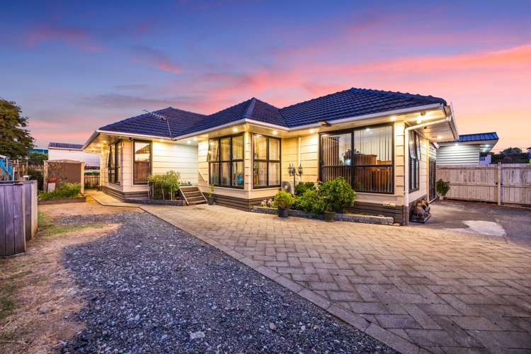 2/1 Barneys Farm Road Clendon Park_8