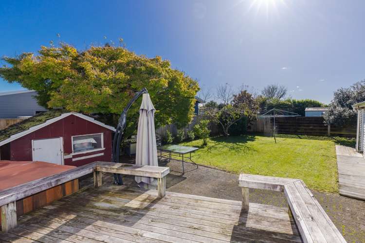 4 Forth Crescent Glenview_18