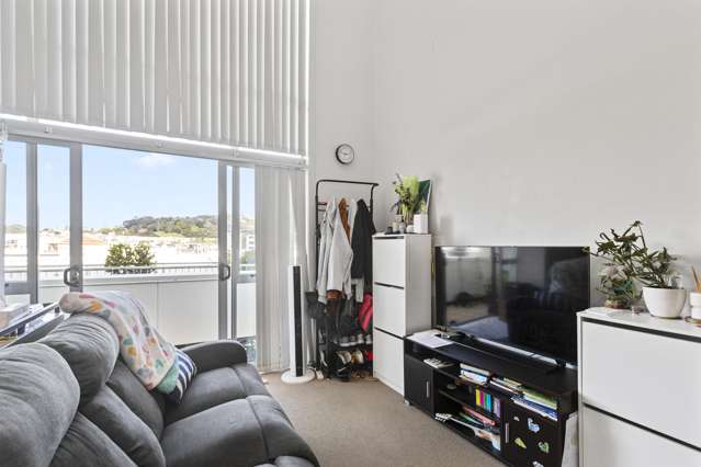 L4/10 Flower Street Eden Terrace_4