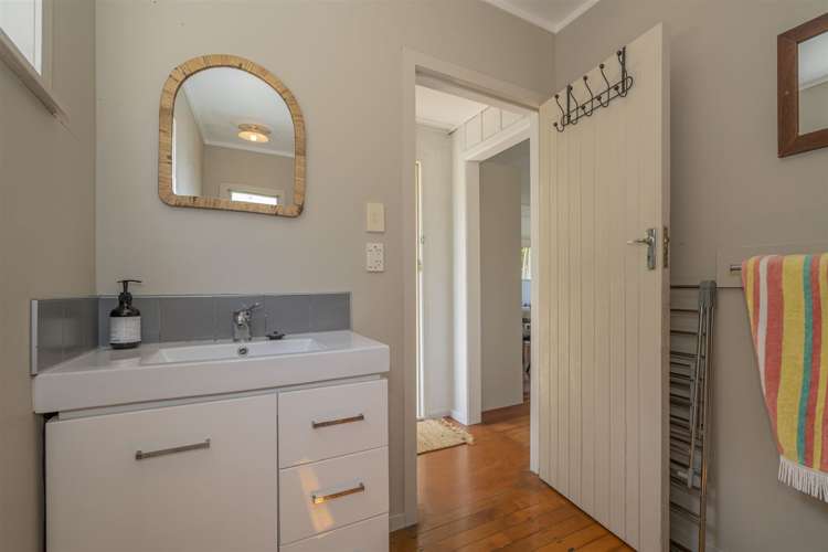 4 Ocean Beach Road Tairua_18