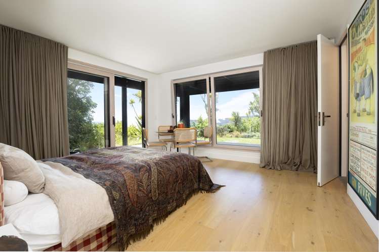 36 Piha Road Piha_24