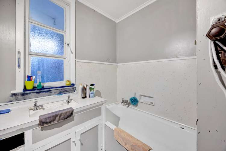 244 Egmont Street Patea_14