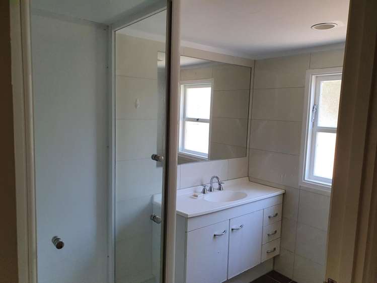 28 Stanley Avenue Milford_11