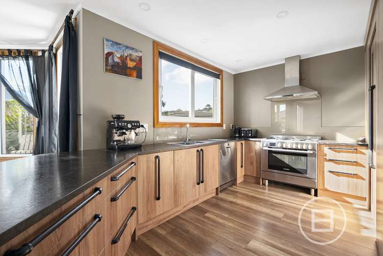 1 Basra Drive Henderson_5