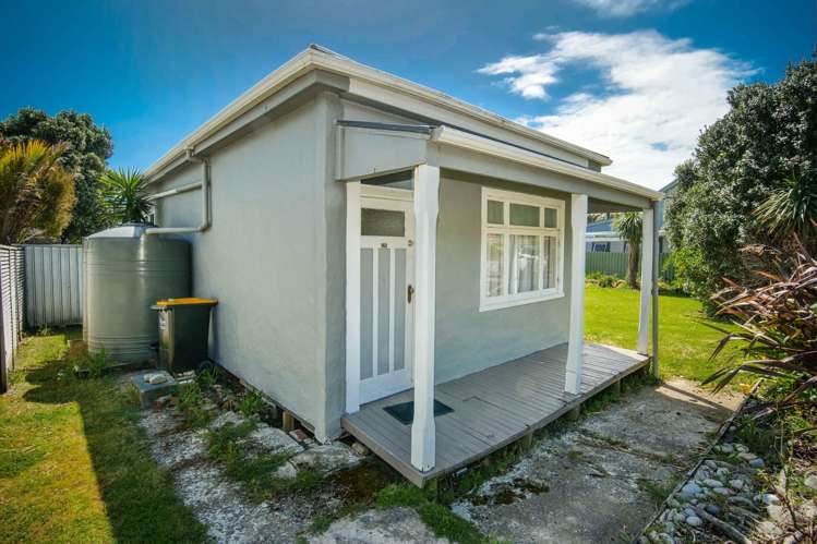 162-163 Torea Street_0