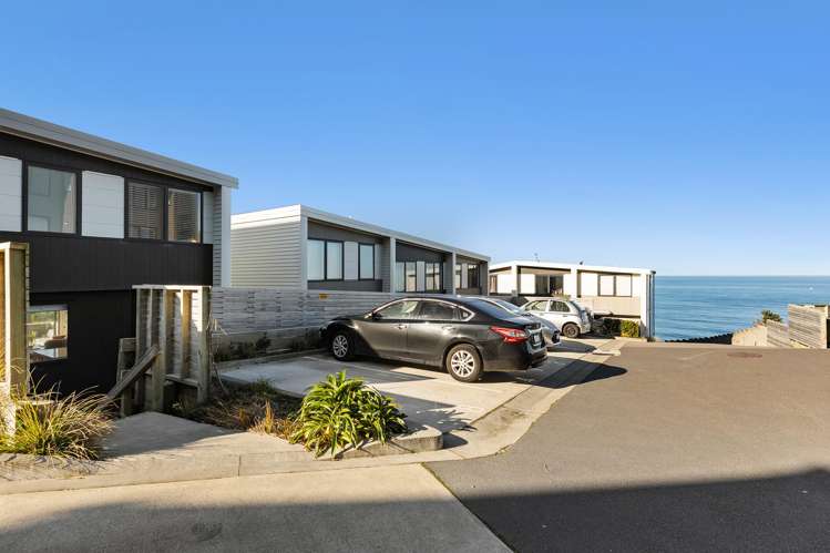 8/52 High Street Island Bay_13