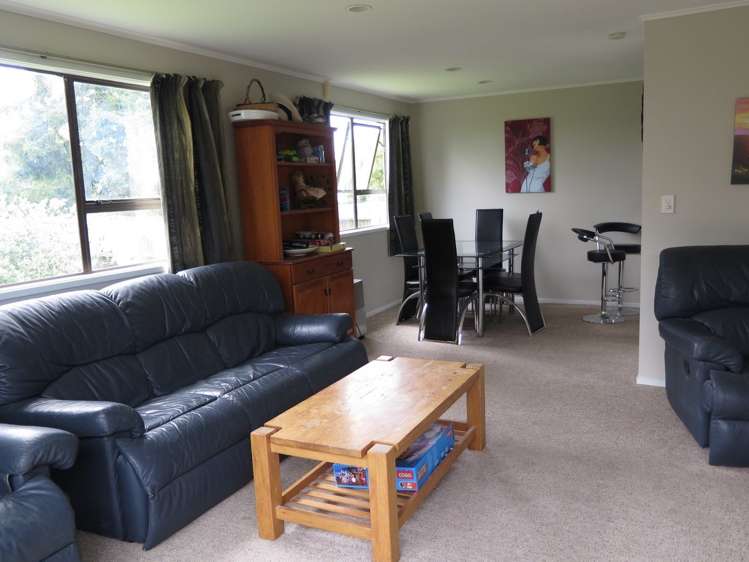 99 Bruce Mclaren Road Henderson_6