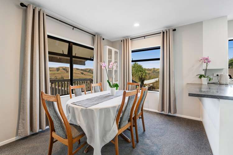 8 Empressa Heights Helensville_10