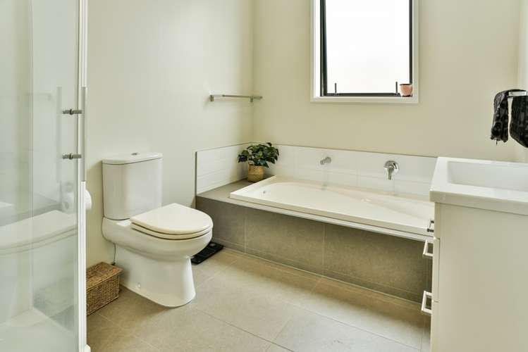 26 Linden Grove Avenue Hillmorton_13