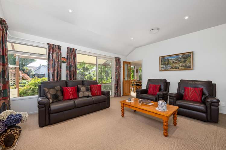 6 Livingstone Place Springlands_11