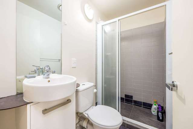 717/10 Waterloo Quadrant Auckland CBD_3