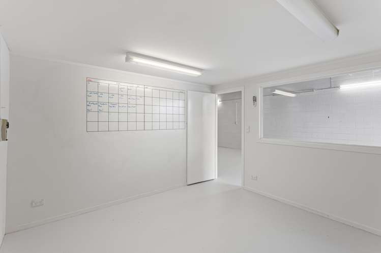 D/12 Parity Place Wairau Valley_5