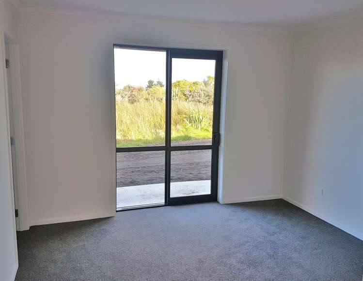 39 Ocean View Rise Ruakaka_9