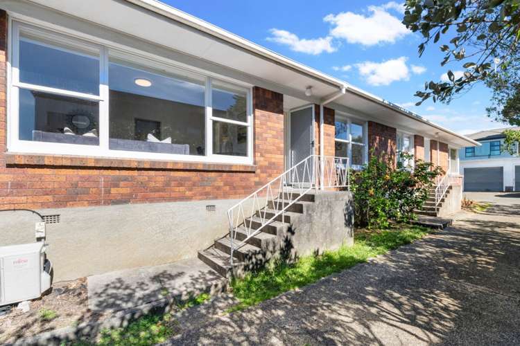 2/2 Margaret Place_0