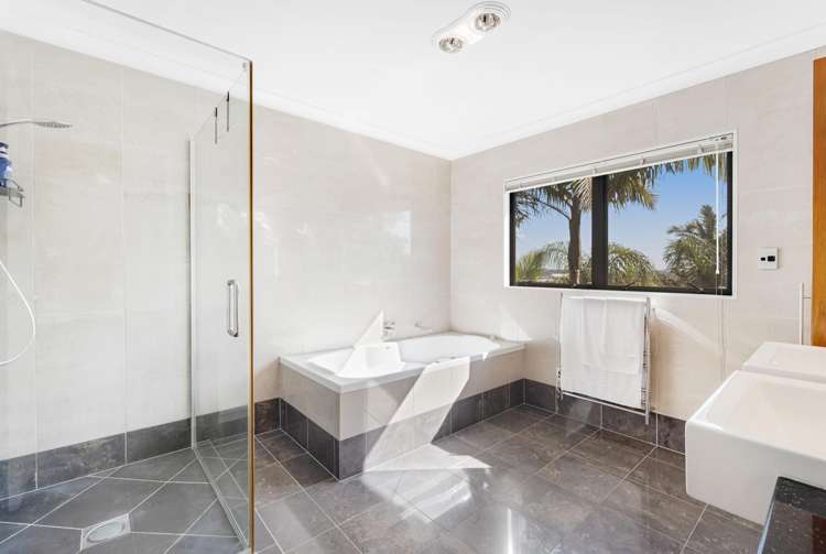 2 Armstrong Farm Drive East Tamaki Heights_18