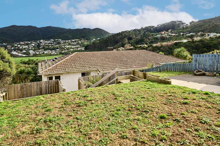 42 Victory Avenue Karori_1