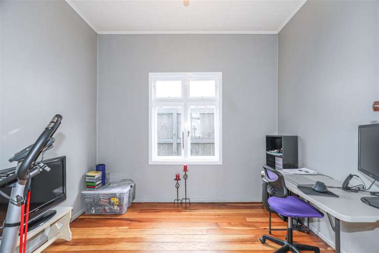 16 William Street Huntly_13