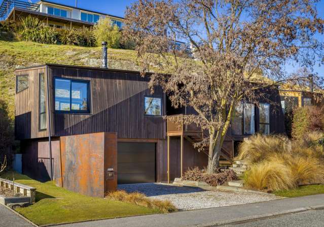 Architect designed, effortlessly stylish