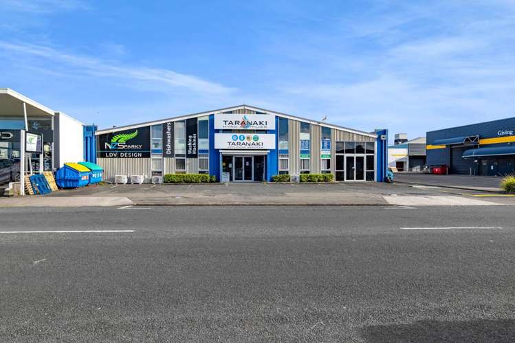 128 Gill Street New Plymouth_3