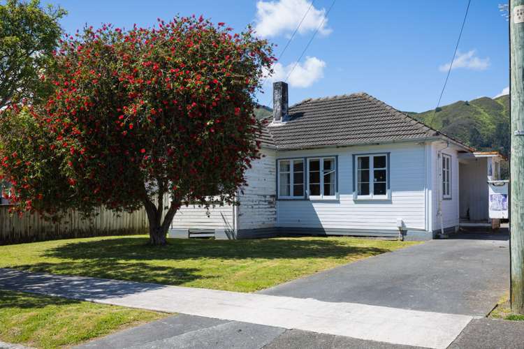 33 Gibson Crescent Naenae_1