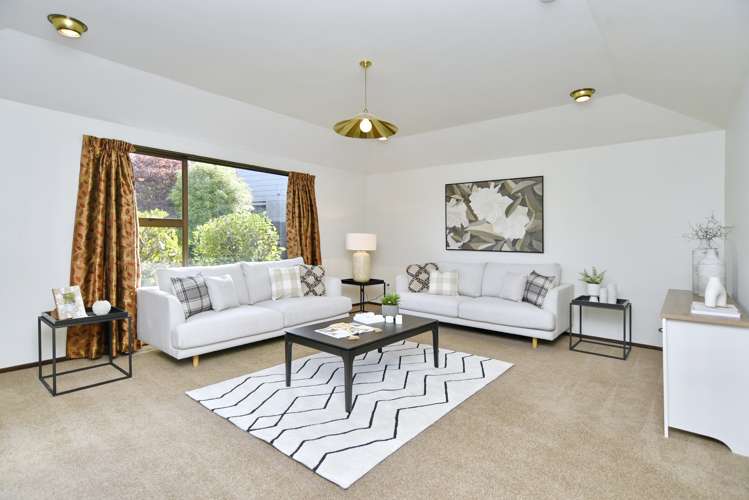 22d Yellowstone Crescent Burwood_13