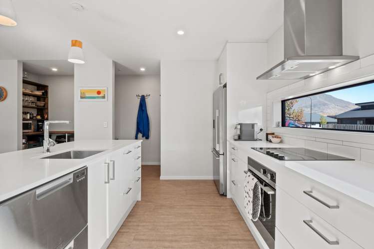 11 Howden Drive Jacks Point_7