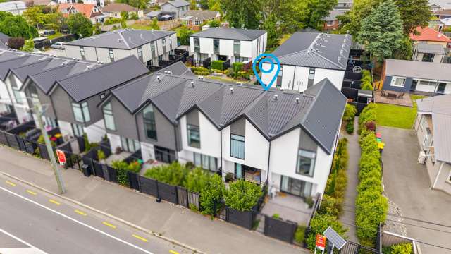 Fully Furnished 2-Bed, 2-Bath Townhouse