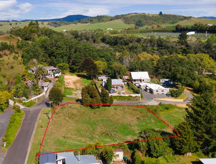 81 Victoria Street Waikino_6