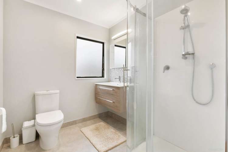 2/3 Mossop Rise Glenfield_11