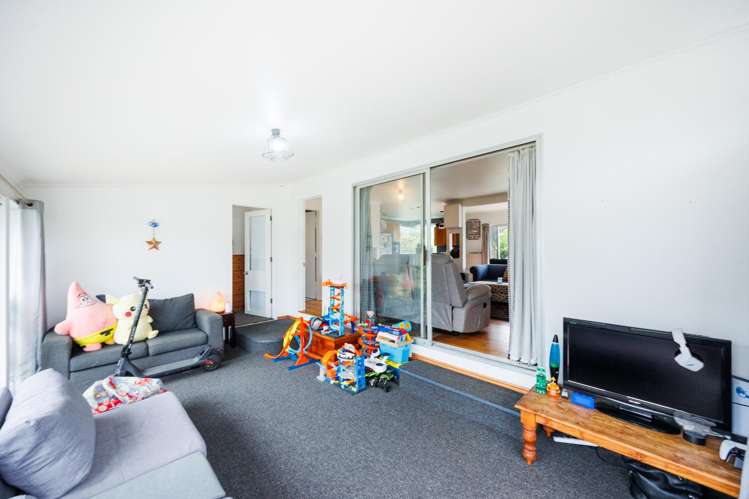 79 Nash Parade Foxton Beach_13