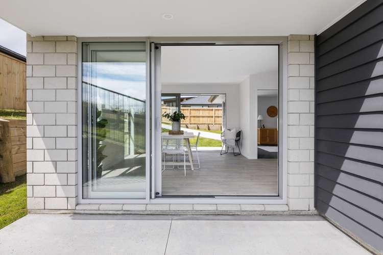 14 Anglers Way Omokoroa_11
