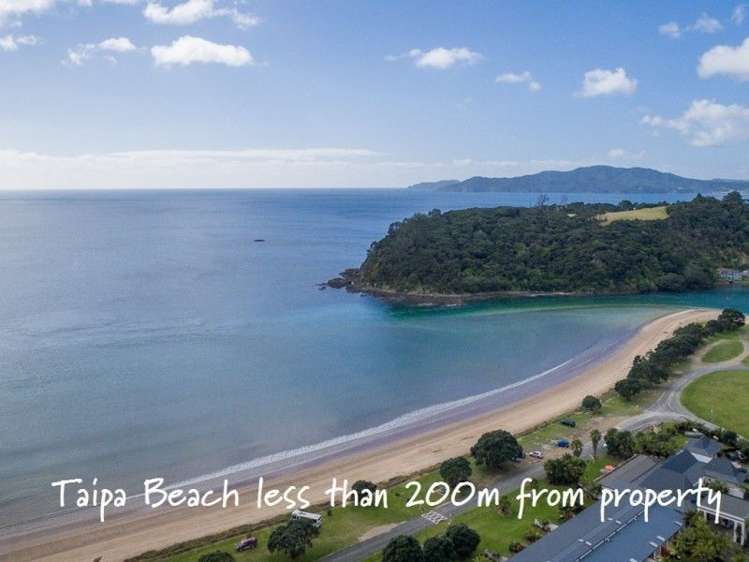 16 Flame Tree Lane Taipa_1