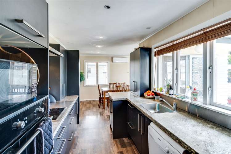 42 Harold Holt Avenue Onekawa_7