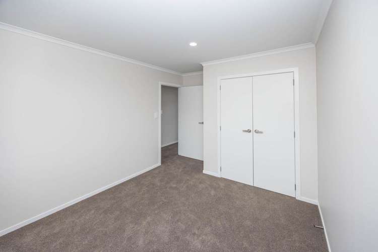 2/57 Waireka Road Rototuna_31