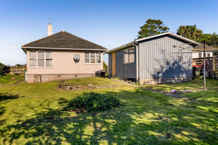 10 Acourt Street Hawera_15