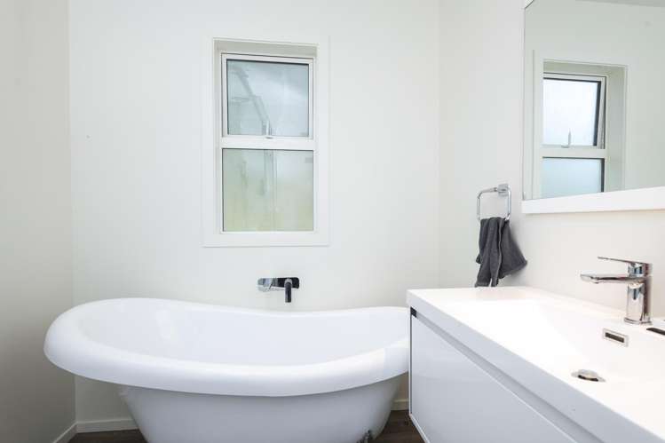 1733 Waingake Road Waingake_15