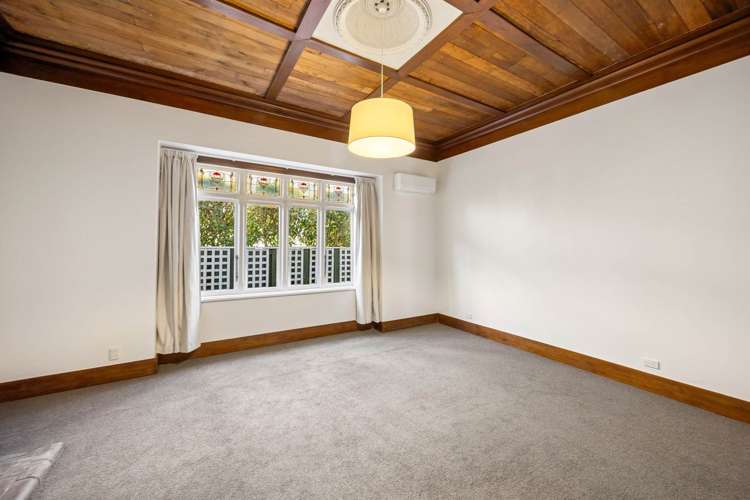 128 The Drive Epsom_6